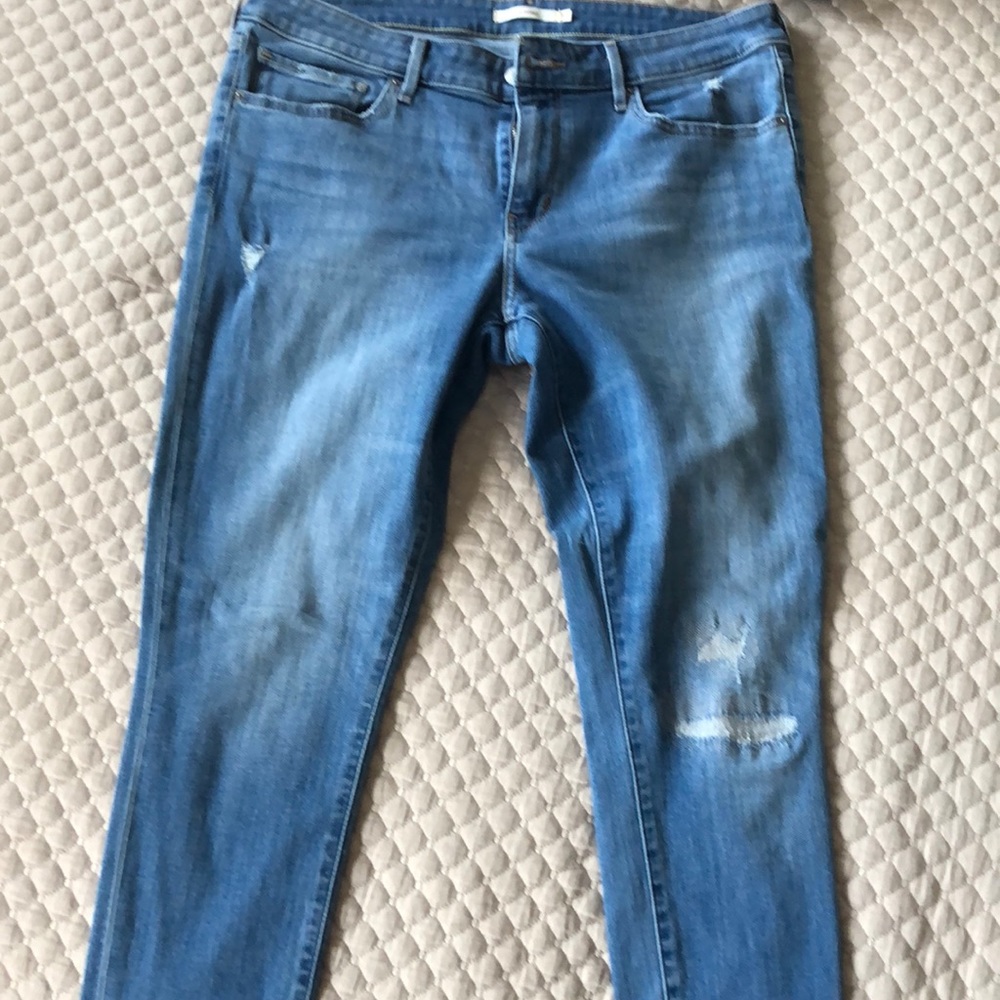 Levi’s 711 Blue Jean